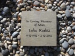 Toba Rashti memorial.jpg
