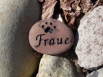 Fraue Fenster.jpg